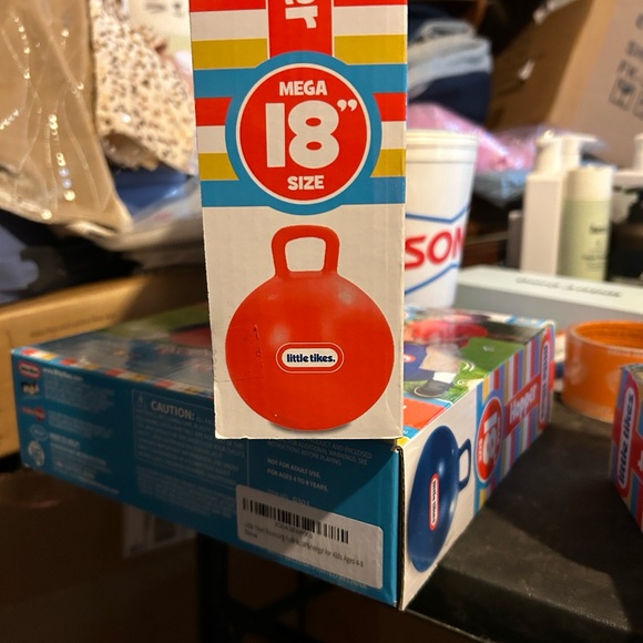 Red Hopper - Picture 2 of 2